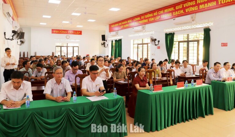 Phường Tân Lập và Viettel Đắk Lắk ký kết hợp tác chuyển đổi số