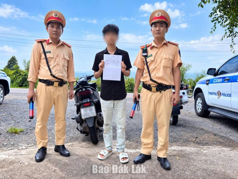 Thanh niên dương tính ma túy khi điều khiển xe mô tô