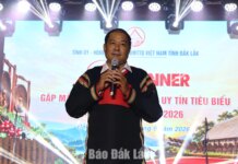 Thắt chặt tình đoàn kết, góp phần xây dựng Đắk Lắk ngày càng phát triển Thắt chặt tình đoàn kết, góp phần xây dựng Đắk Lắk ngày càng phát triển