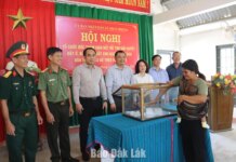Trao đất để người dân an cư, tạo sinh kế Trao đất để người dân an cư, tạo sinh kế