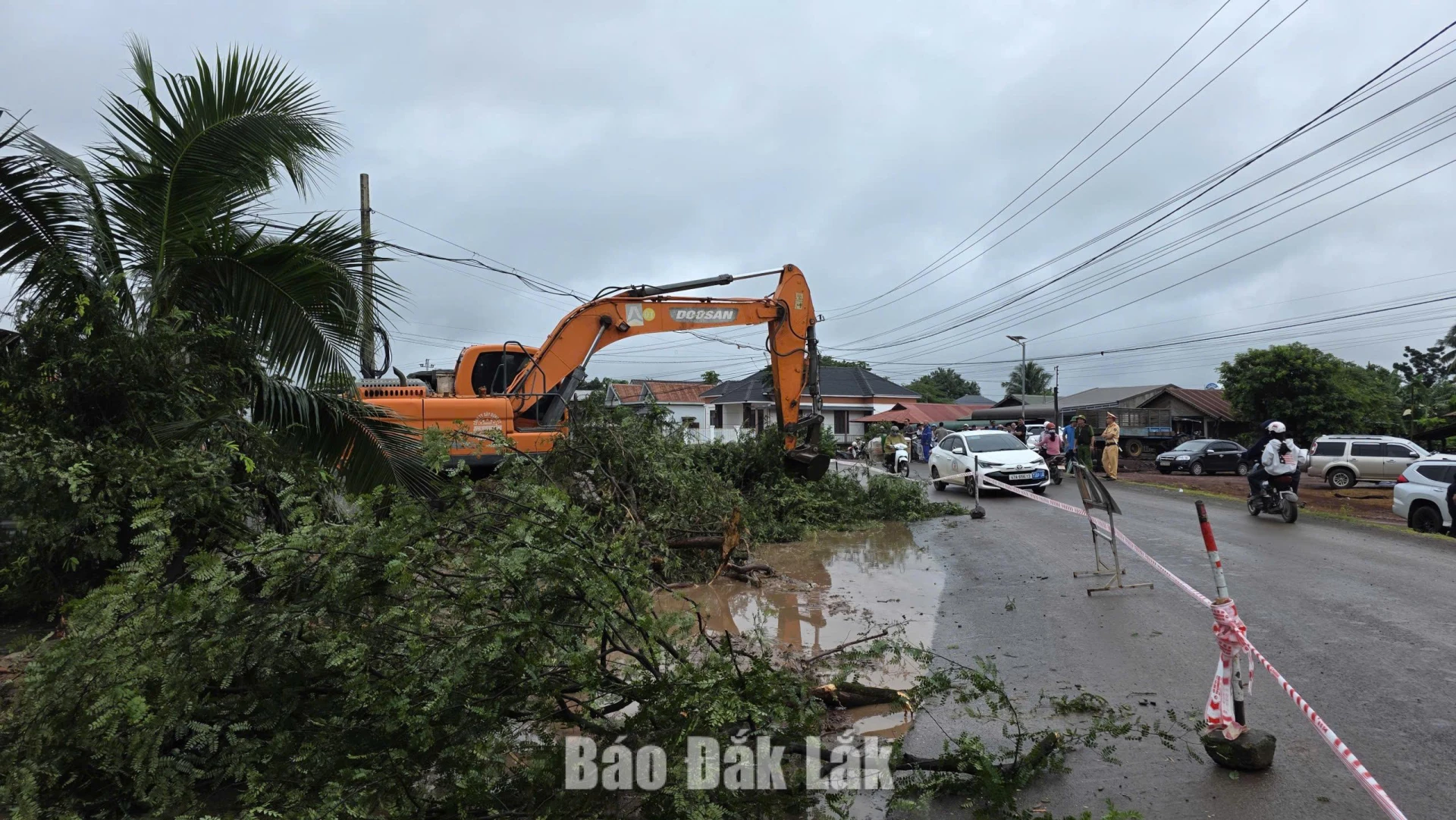 Cưỡng chế thu hồi đất bàn giao mặt bằng thi công Tỉnh lộ 1 1 Khu vực thực hiện cưỡng chế thu hồi đất.