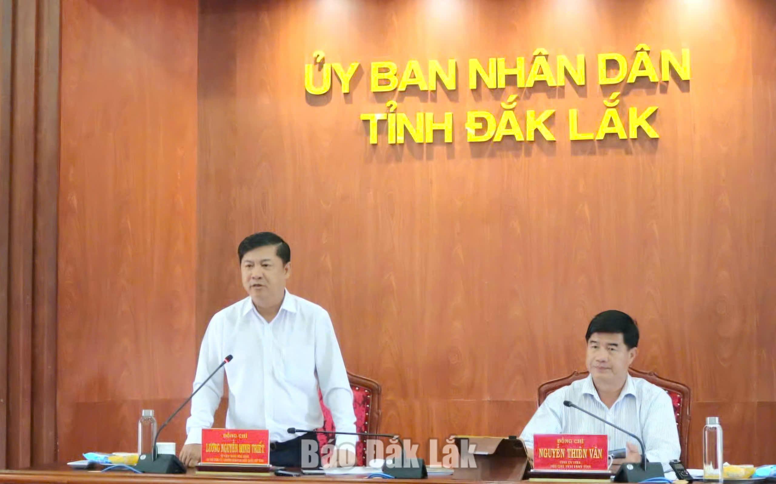 Bí thư Tỉnh ủy Lương Nguyễn Minh Triết: Chuyển mạnh từ ứng phó bị động sang chủ động phòng ngừa trong phòng, chống thiên tai 2 đồng chí Lương Nguyễn Minh Triết, Ủy viên Ban chấp hành Trung ương Đảng, Bí thư Tỉnh ủy, Trưởng Đoàn ĐBQH tỉnh yêu cầu công tác phòng, chống thiên tai phải được thực hiện