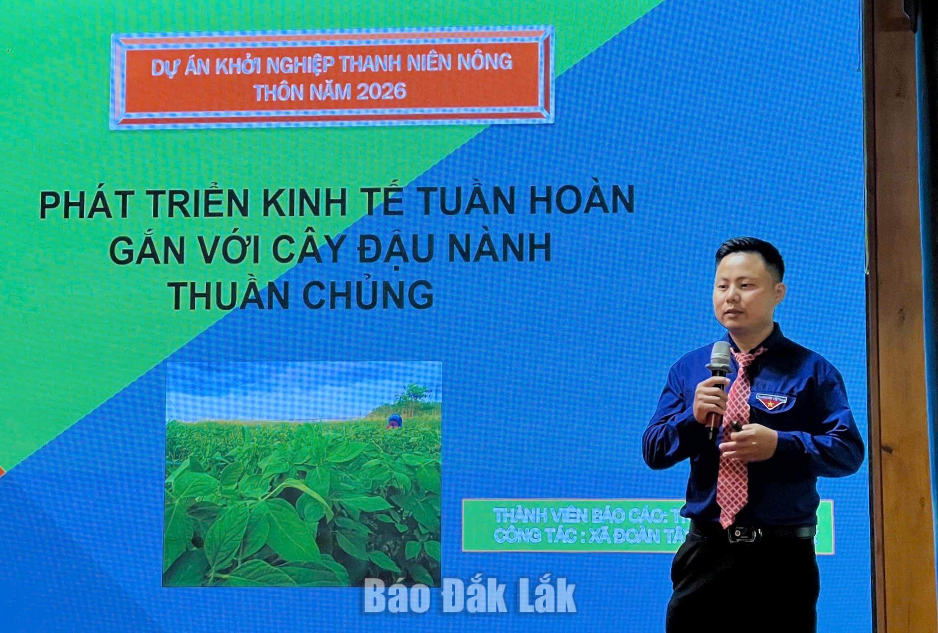 29 dự án tiêu biểu của thanh niên nông thôn tranh tài tại Vòng chung kết khởi nghiệp 2026 3 Thí sinh tham gia thuyết trình về dự án.