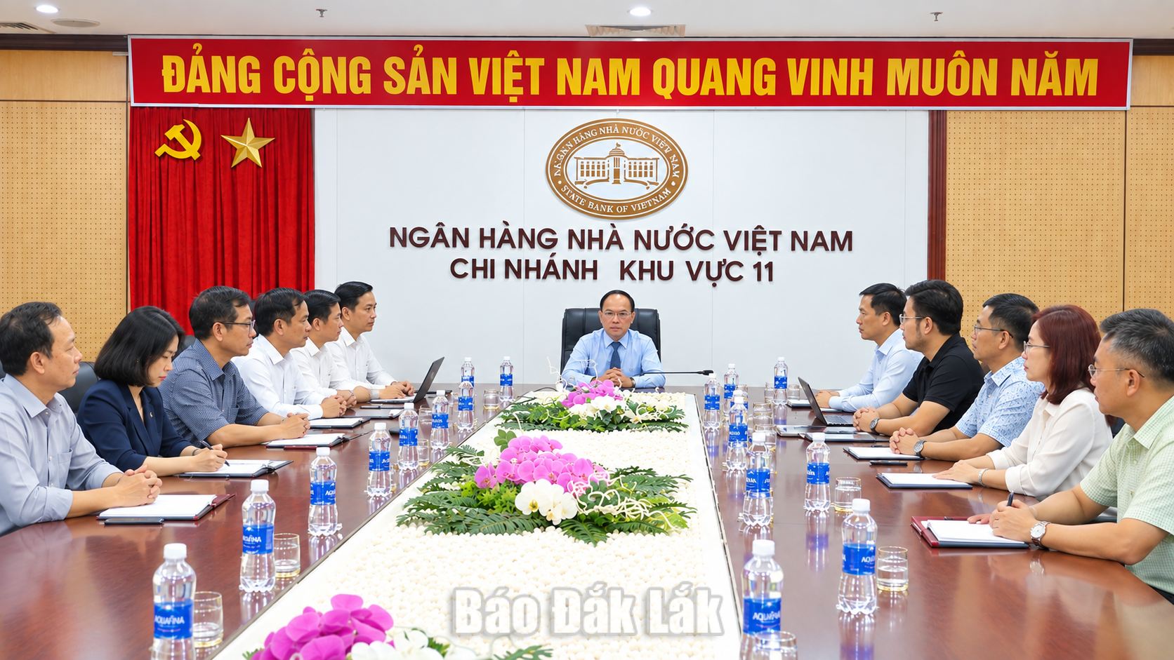 Tham dự hội nghị tại điểm cầu Đắk Lắk có Giám đốc Ngân hàng Nhà nước Chi nhánh Khu vực 11 Nguyễn Kim Cương
