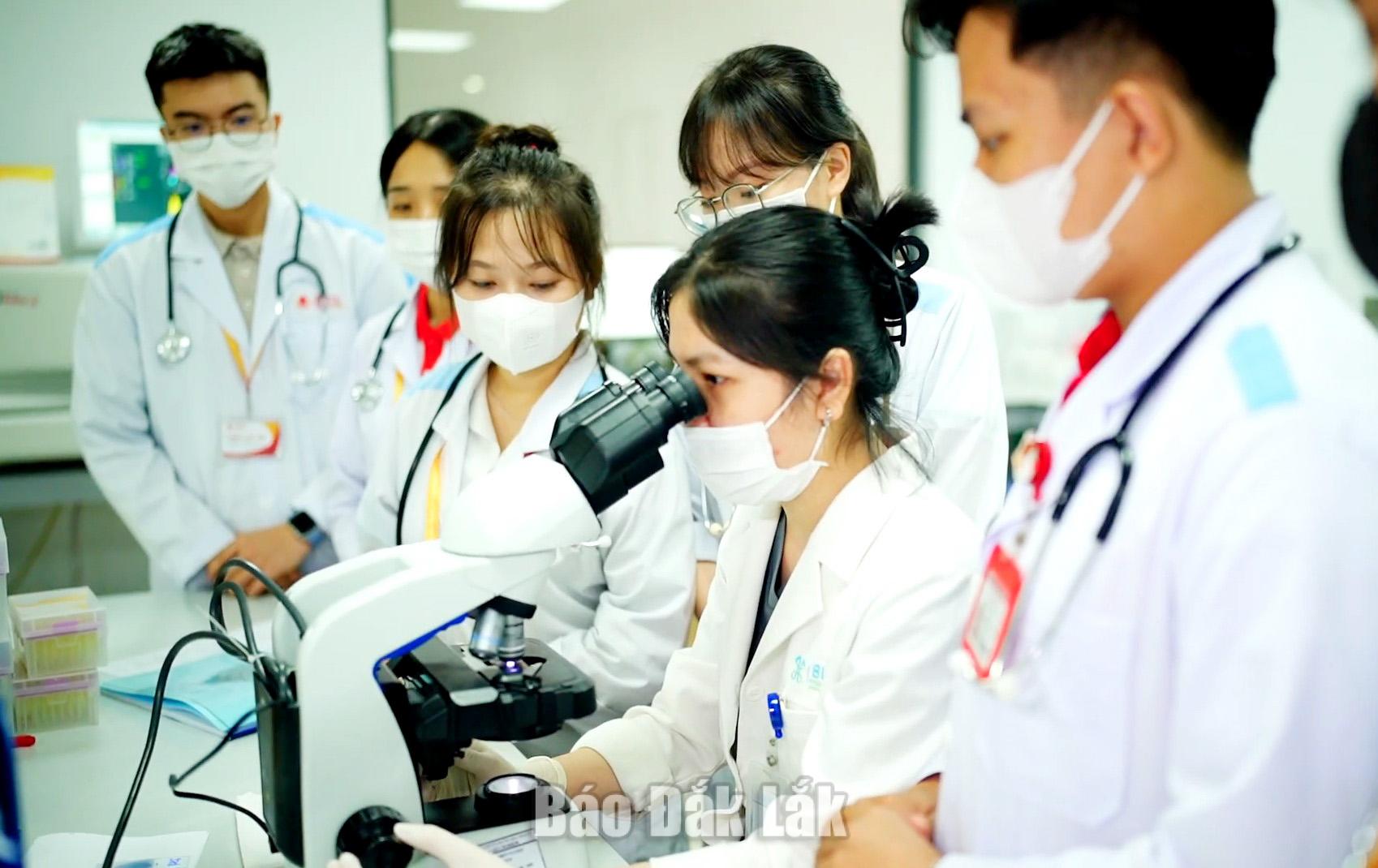 Từ giảng đường đến việc làm 2 dhyd5.jpeg 20260914144937 20260918181015