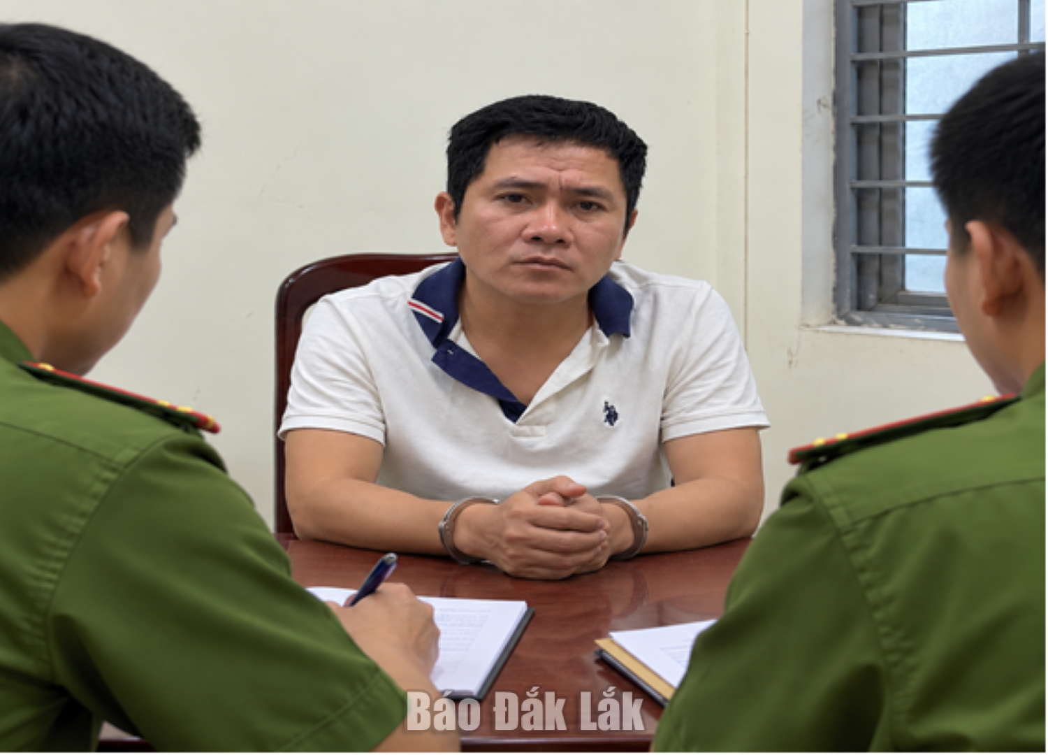 Tạm giam bị can trong vụ cố ý gây thương tích làm một phụ nữ tử vong 1 Đối tượng Lương Công Thạnh khai báo tại Cơ quan Điều tra.