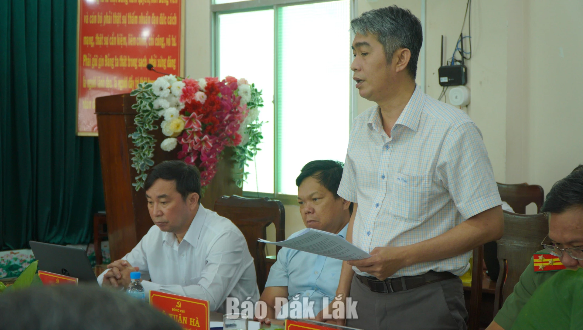 Lãnh đạo UBND xã Đức Bình báo cáo, kiến nghị, đề xuất để địa phương hoàn thành mục tiêu trong năm 2026.