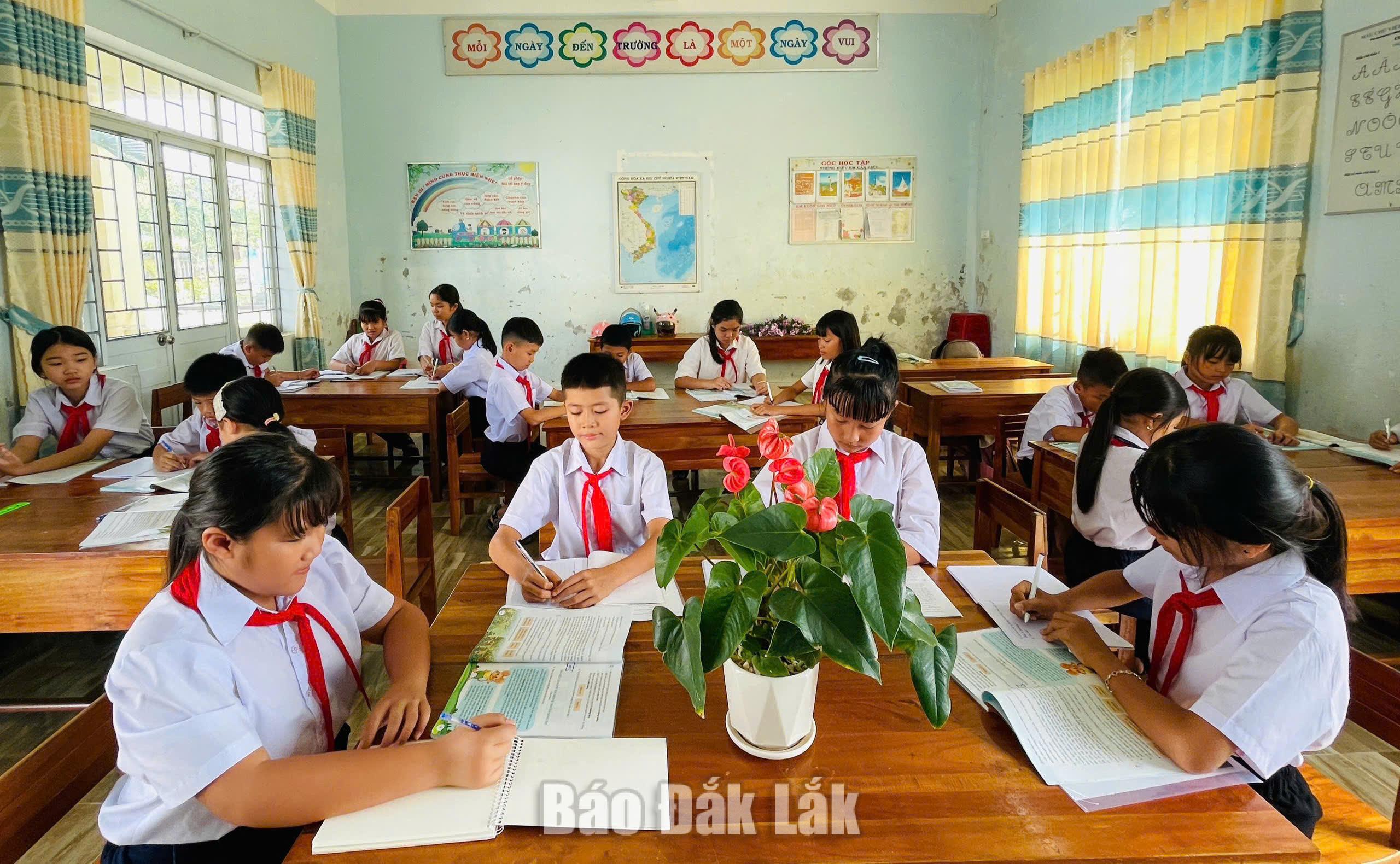 Cùng học sinh bắt nhịp học tập ngay từ đầu năm 1 hsinh3 20260909154643 20260913182613