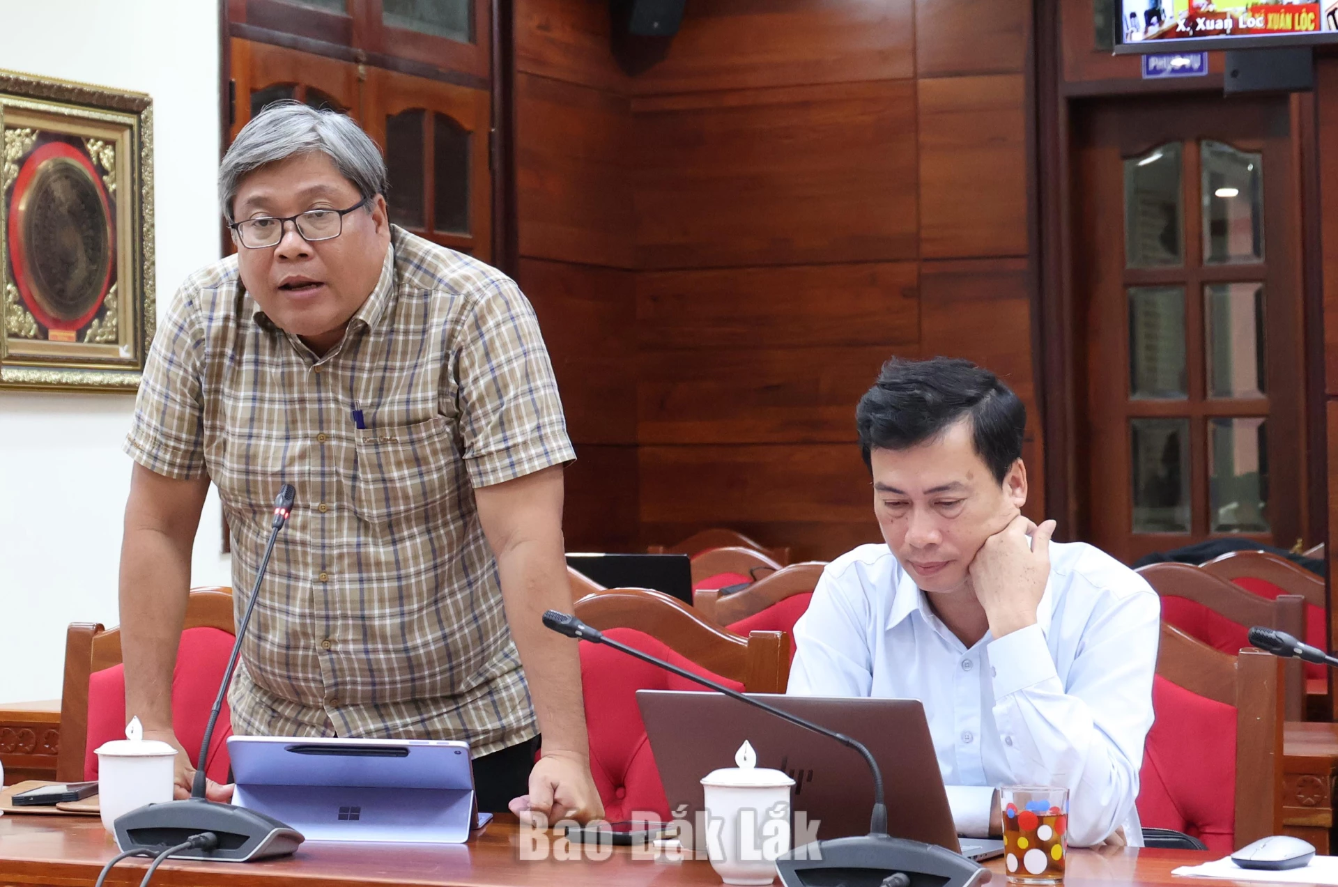Phải định vị Đắk Lắk trên bản đồ du lịch trong nước và quốc tế 3 Đại diện Sở Văn hóa, Thể thao và Du lịch thông tin thêm về kế hoạch tăng trưởng doanh thu du lịch.