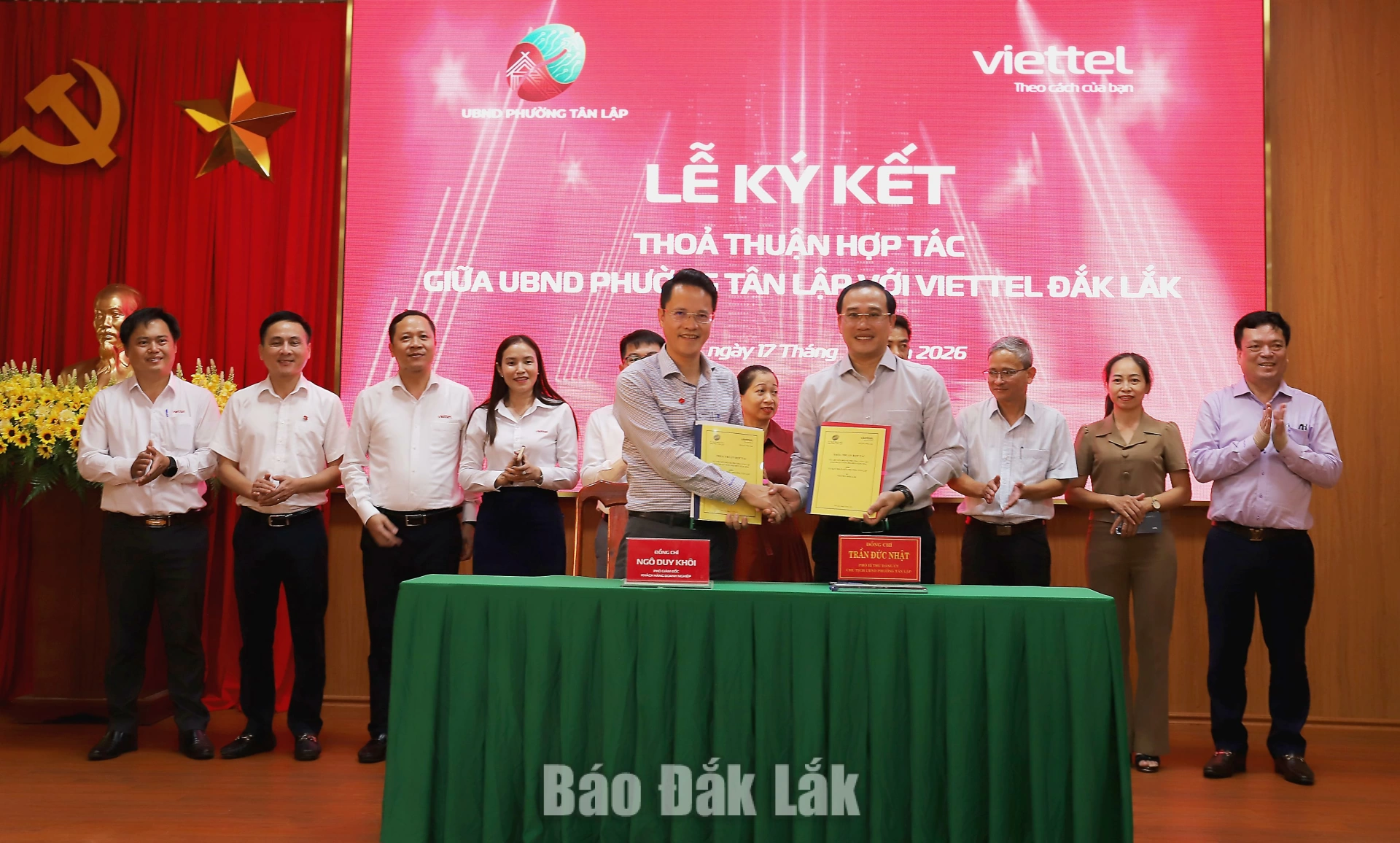 Lãnh đạo phường Tân Lập và Viettel Đắk Lắk ký kết thỏa thuận hợp tác và triển khai Nền tảng điều hành tác nghiệp số, Viettel Tammi OA.