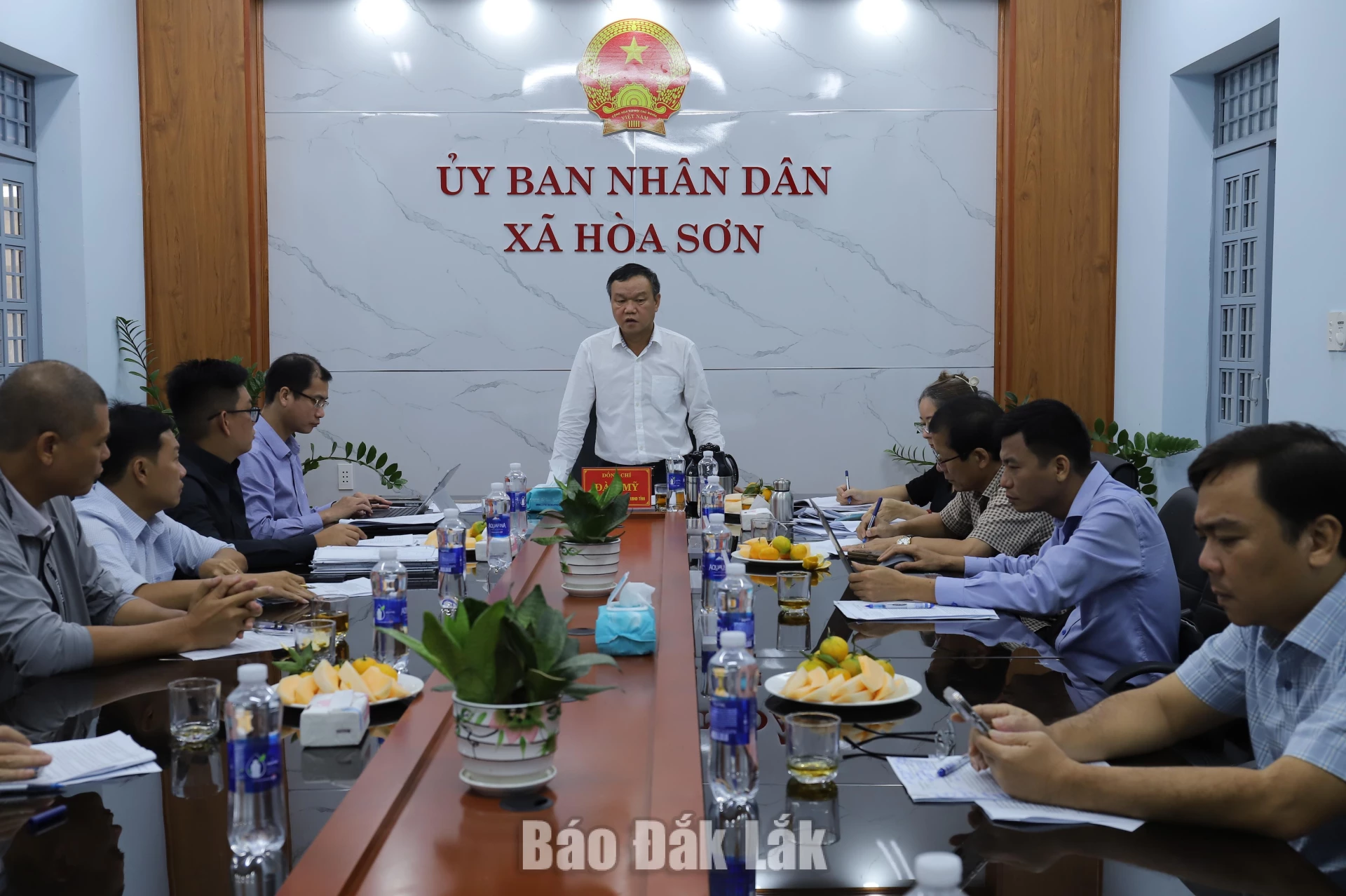Đoàn công tác làm việc với UBND xã Hòa Sơn
