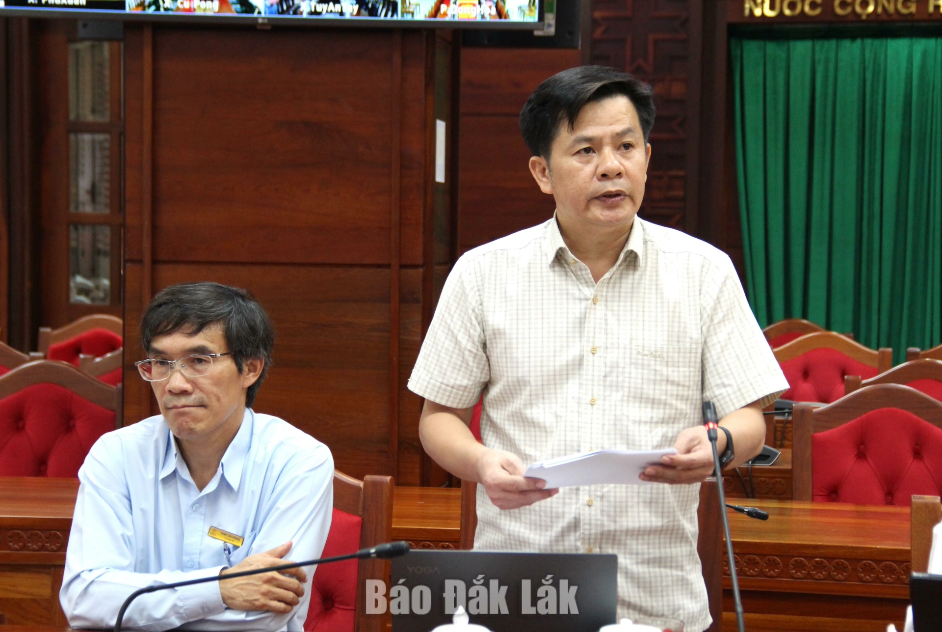 Chuẩn bị phương án dự phòng, bảo đảm thông tin liên lạc mùa mưa lũ 3 Đại diện MobiFone Đắk Lắk góp ý kiến.