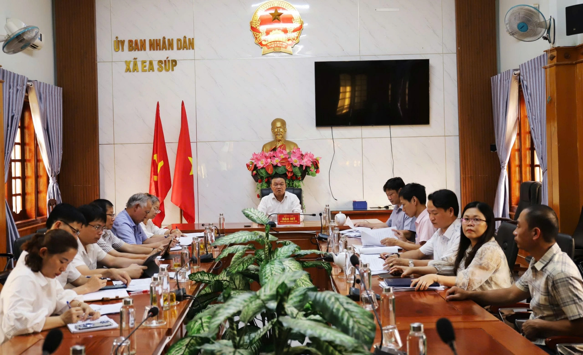 Phó Chủ tịch UBND tỉnh Đào Mỹ kiểm tra Cụm công nghiệp Ea Lê 3 Phó chủ tịch ubnd tỉnh Đào Mỹ chủ trì buổi làm việc tại xã Ea Súp