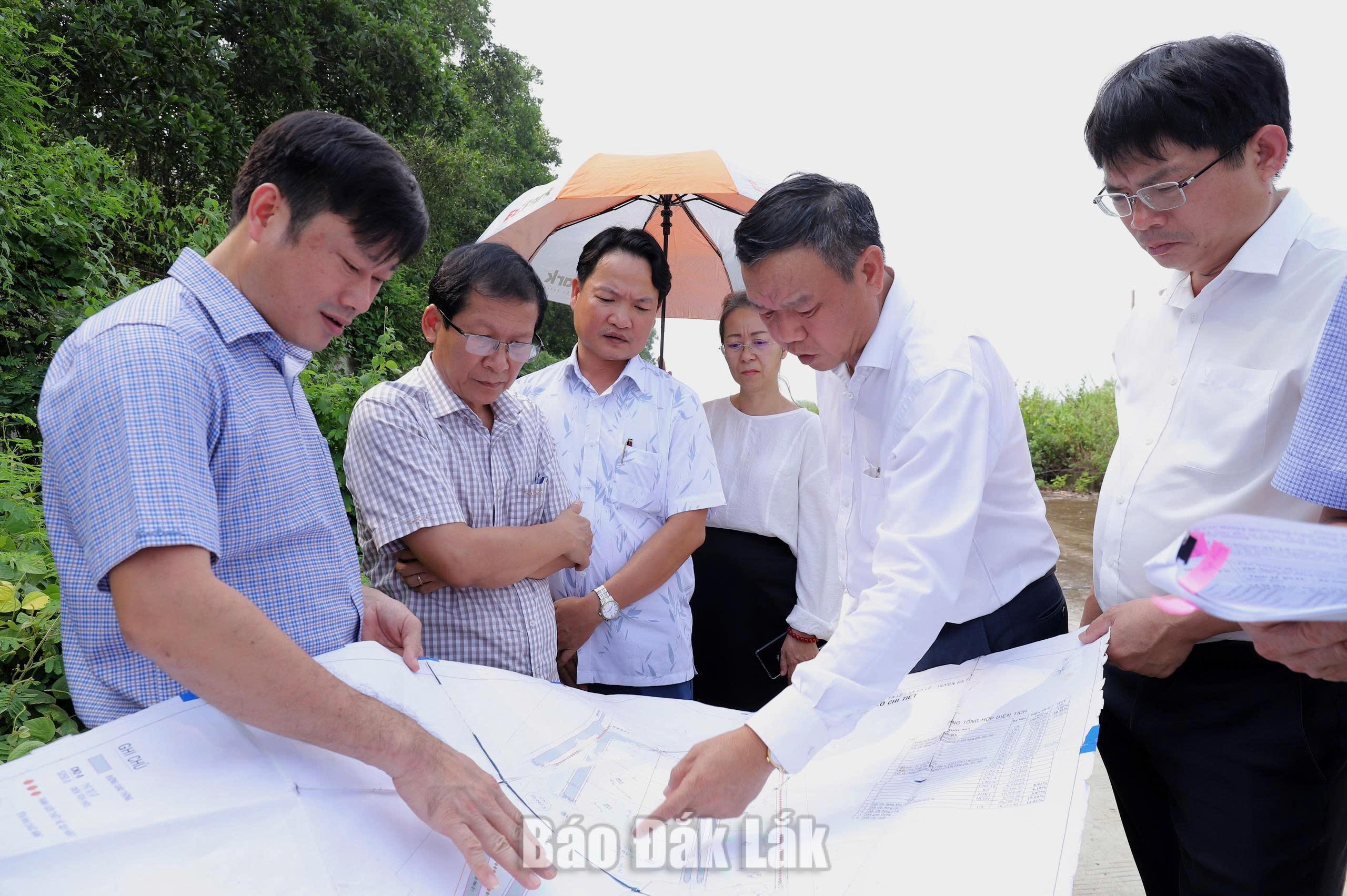 Phó Chủ tịch UBND tỉnh Đào Mỹ kiểm tra Cụm công nghiệp Ea Lê 1 Phó chur tịch UBND tỉnh cùng đoàn công tác kiểm tra Cumj công nghiệp Ea Lê