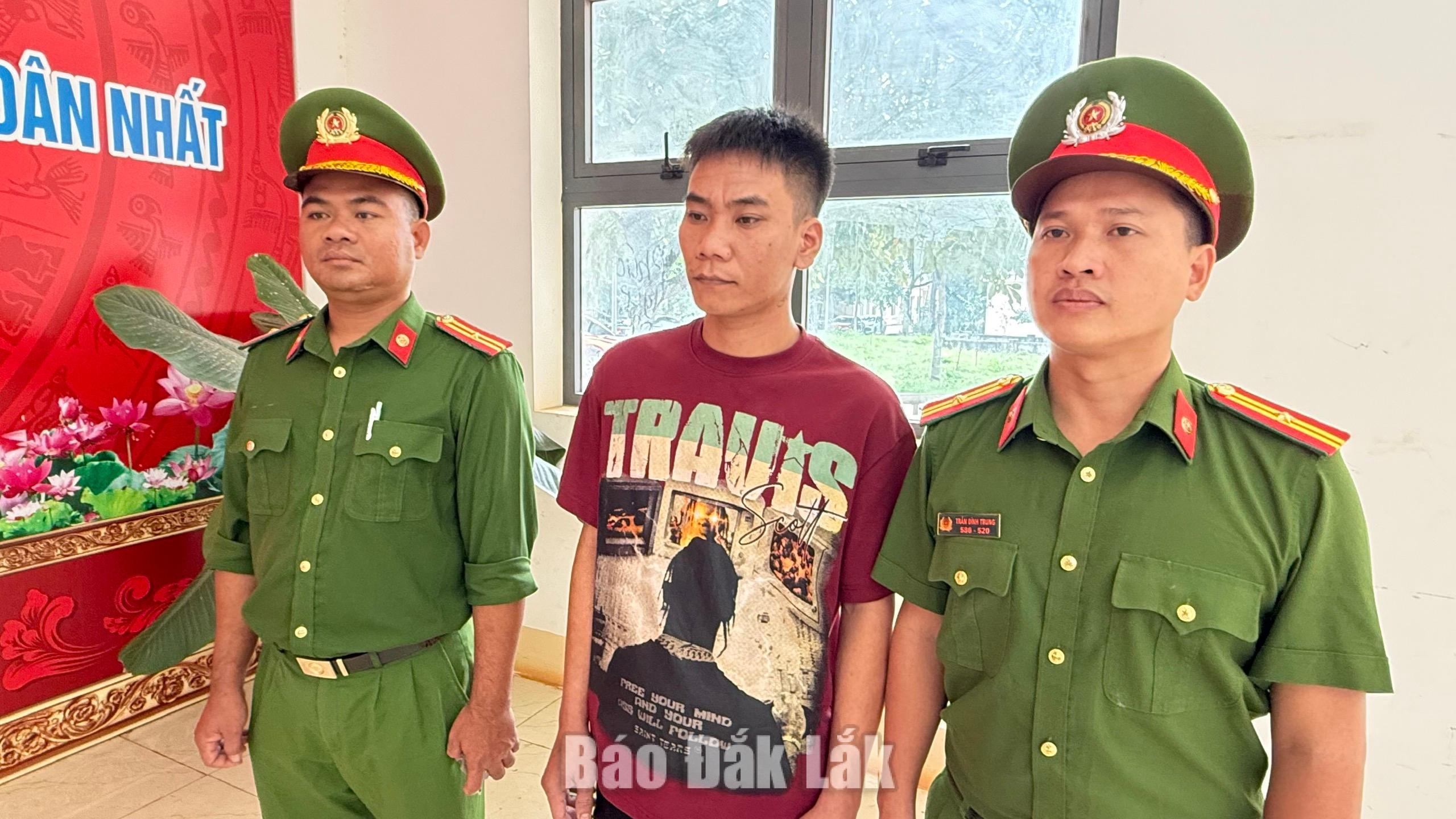 Đối tượng Hòa bị gắt giữ.
