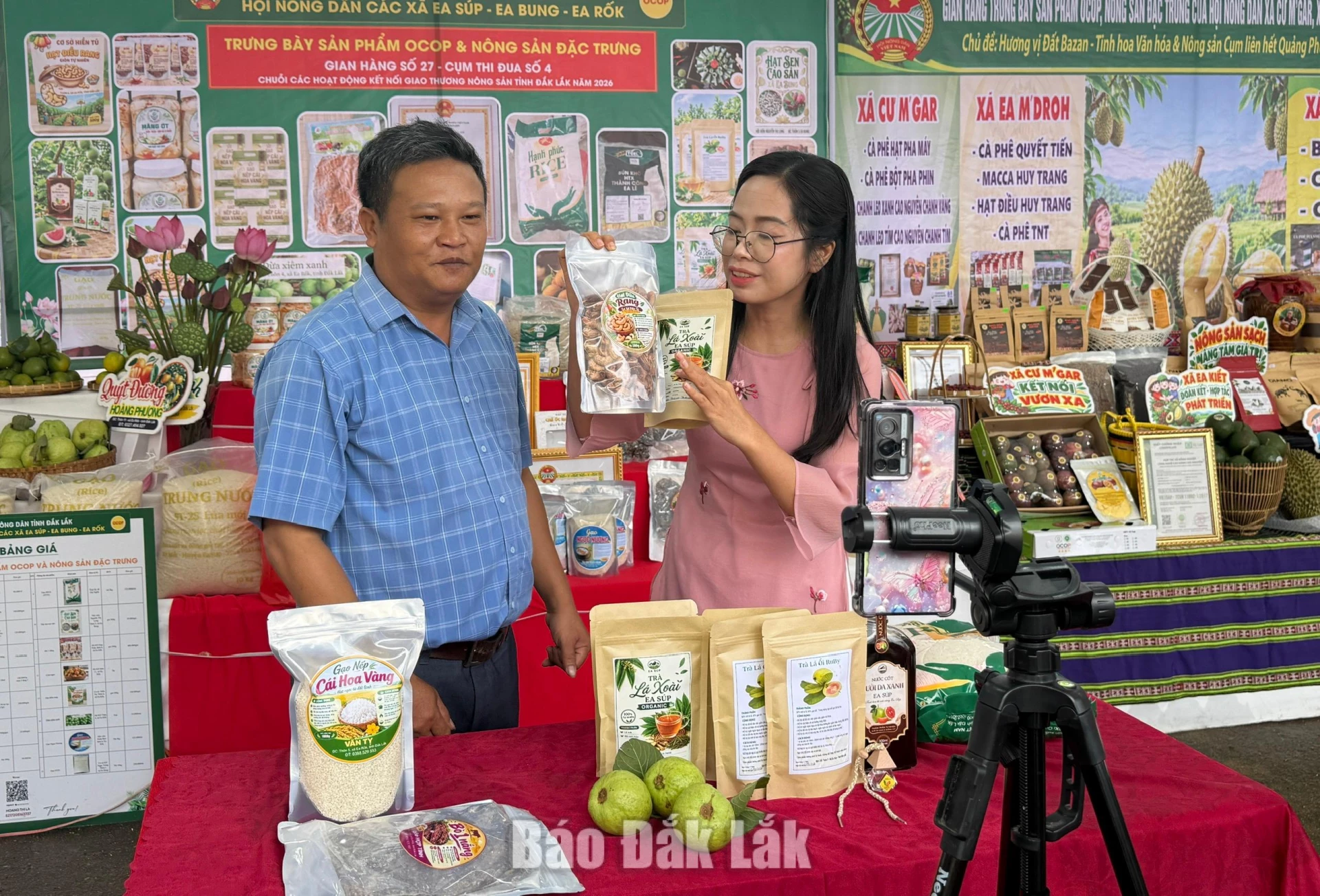 Đồng hành cùng nông dân vươn ra thị trường số 4 Các phiên livestream thực chiến cũng người nông dân được tổ chức ngay sau diễn đàn.