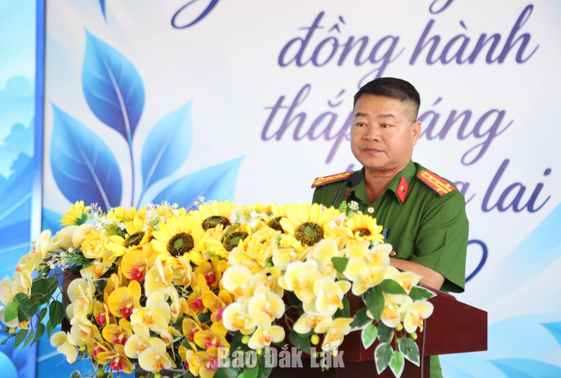 Trại giam Đắk Trung tổ chức Hội nghị gia đình phạm nhân năm 2026 2 Đại tá Đào Thanh Quang, Giám thị Trại giam Đắk Trung phát biểu.