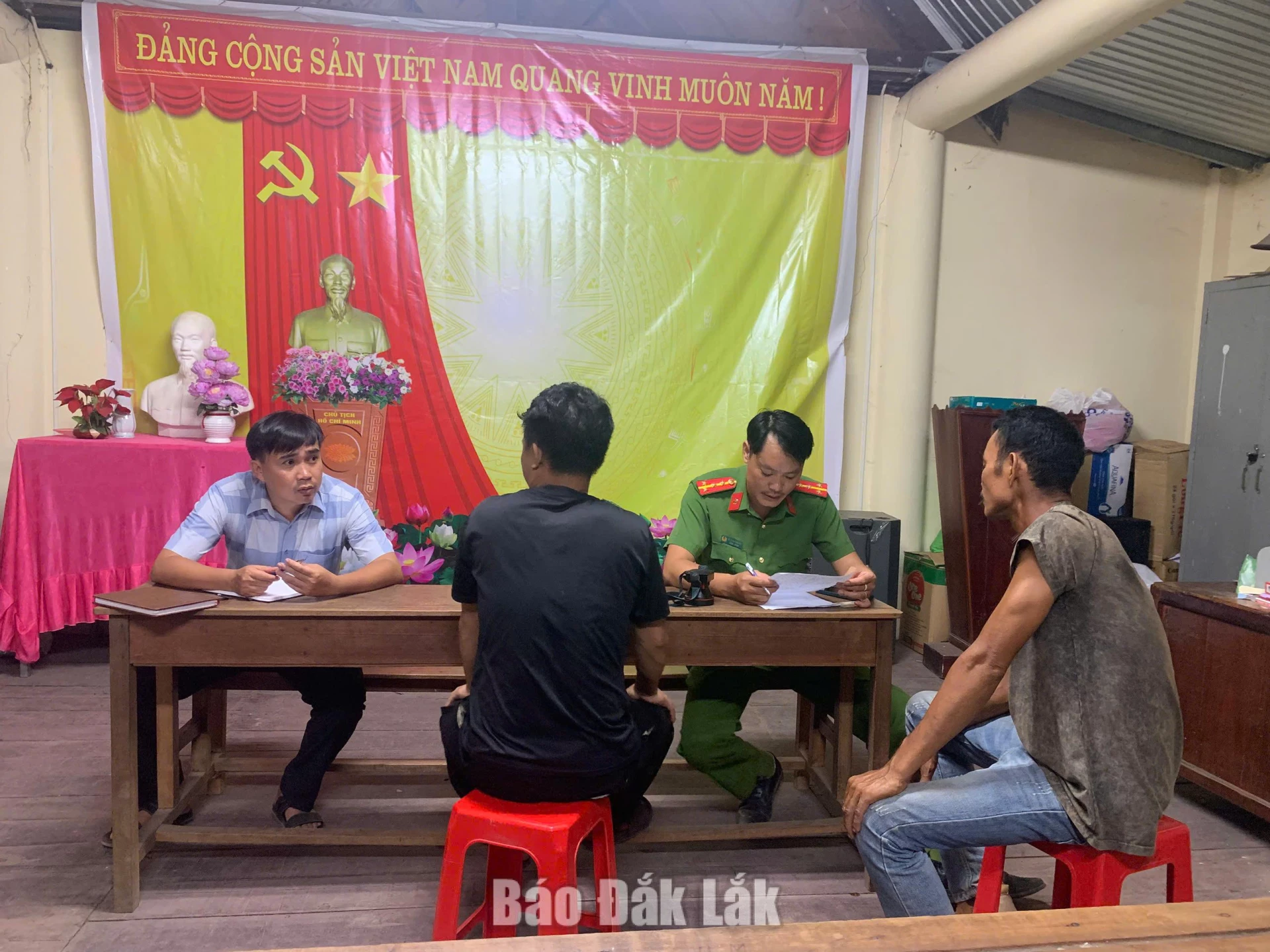 Xã Ea Wer khẩn trương xác minh, xử lý khai thác đá tại buôn Ea Pri 2 1791116295536 2381057383067977937 2381057383067977937 9a29c18787d0b6280194749af4c695b0 2026100509254
