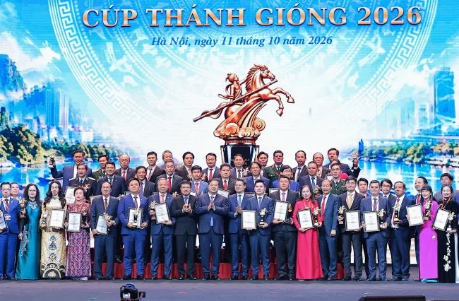 1791810702 756 pho chu tich t t group do vinh quang duoc vinh danh doanh nhan viet nam tieu bieu cup thanh giong 20