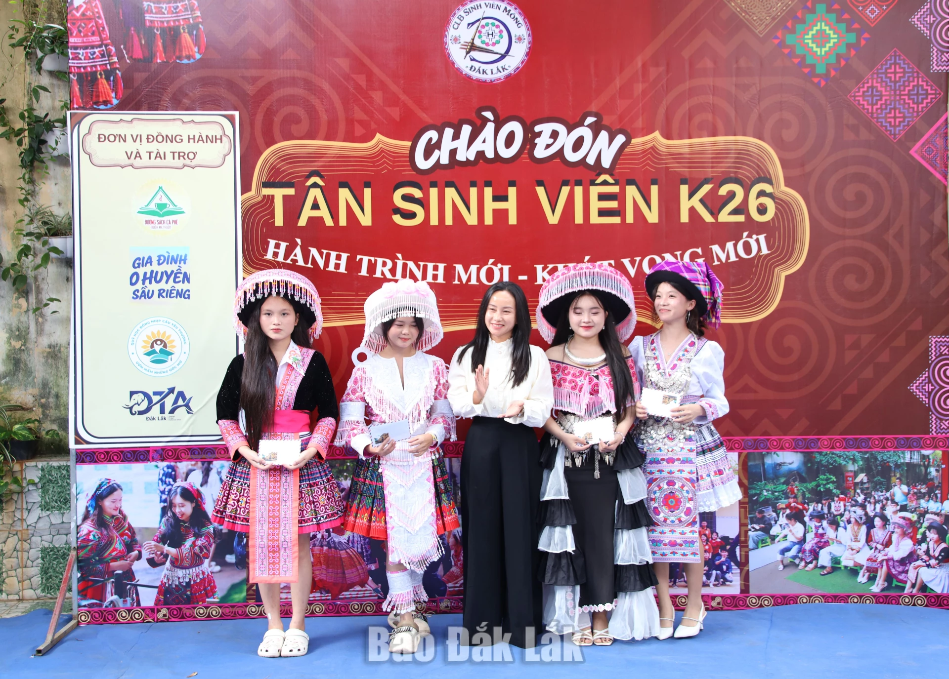 Sôi nổi Chương trình "Chào đón tân sinh viên K26" 3 1