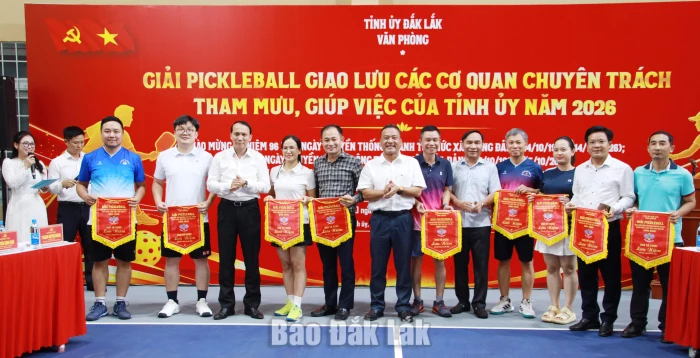 Khai mạc Giải Pickleball giao lưu các cơ quan chuyên trách tham mưu, giúp việc của Tỉnh ủy năm 2026 4 Lãnh đạo tỉnh