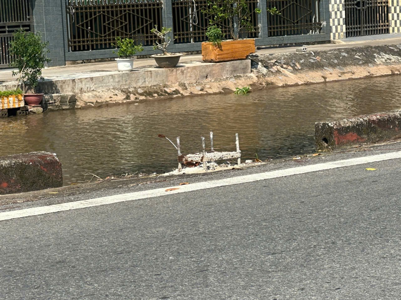 DỰ ÁN NGHĨA TRANG XÃ HỒNG PHONG: AI CHỊU TRÁCH NHIỆM CHO NHỮNG DẤU HIỆU SAI PHẠM VÀ "CÓ MỚI NỚI CŨ"? 4 IMG 1791807218724 1791812484827