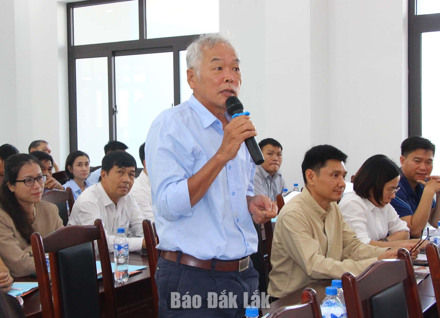 Gặp mặt doanh nghiệp, nhà đầu tư trong các khu kinh tế, khu công nghiệp 3 Giám đốc Công ty Cổ phần Bá Hải Lê Văn Hồng phát biểu tại chương trình.