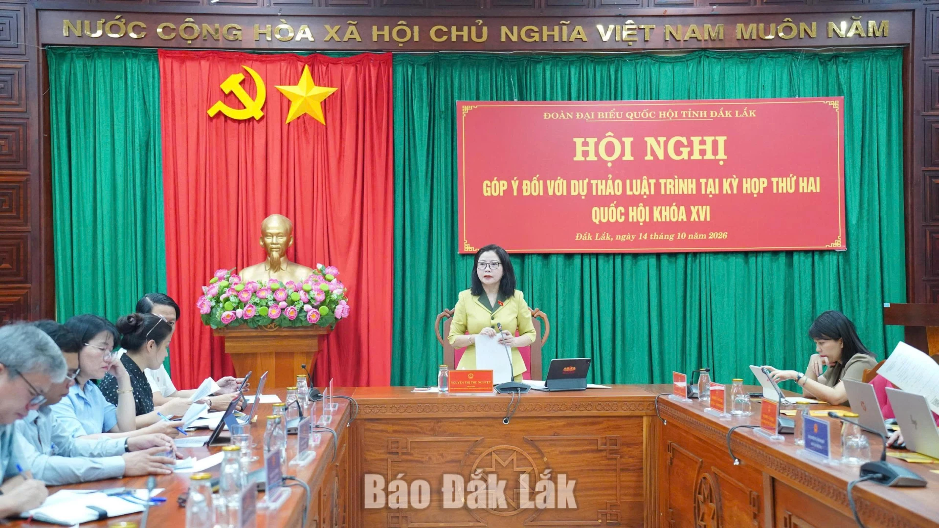 Đoàn ĐBQH tỉnh lấy ý kiến góp ý đối với 8 dự thảo Luật 3 Phó Trưởng đoàn chuyên trách Đoàn ĐBQH tỉnh Nguyễn Thị Thu Nguyệt phát biểu tại hội nghị.