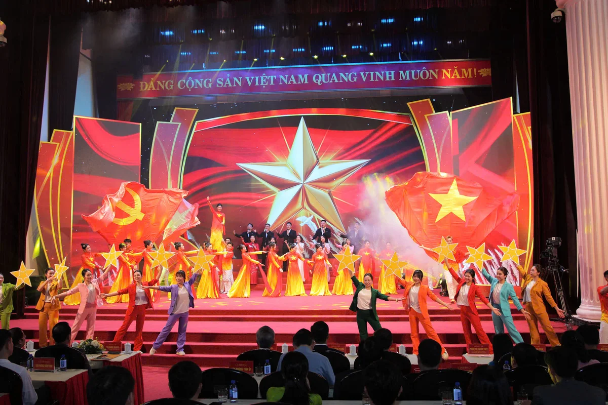 Doanh nghiệp Thanh Hóa: Khẳng định vai trò, khơi dậy khát vọng phát triển 1 doanh nghiep thanh hoa khang dinh vai tro khoi day khat vong phat trien 6acd0c8070773