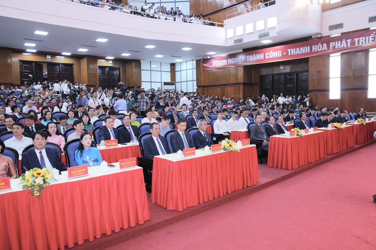 Doanh nghiệp Thanh Hóa: Khẳng định vai trò, khơi dậy khát vọng phát triển 2 doanh nghiep thanh hoa khang dinh vai tro khoi day khat vong phat trien 6acd0c8da59f7
