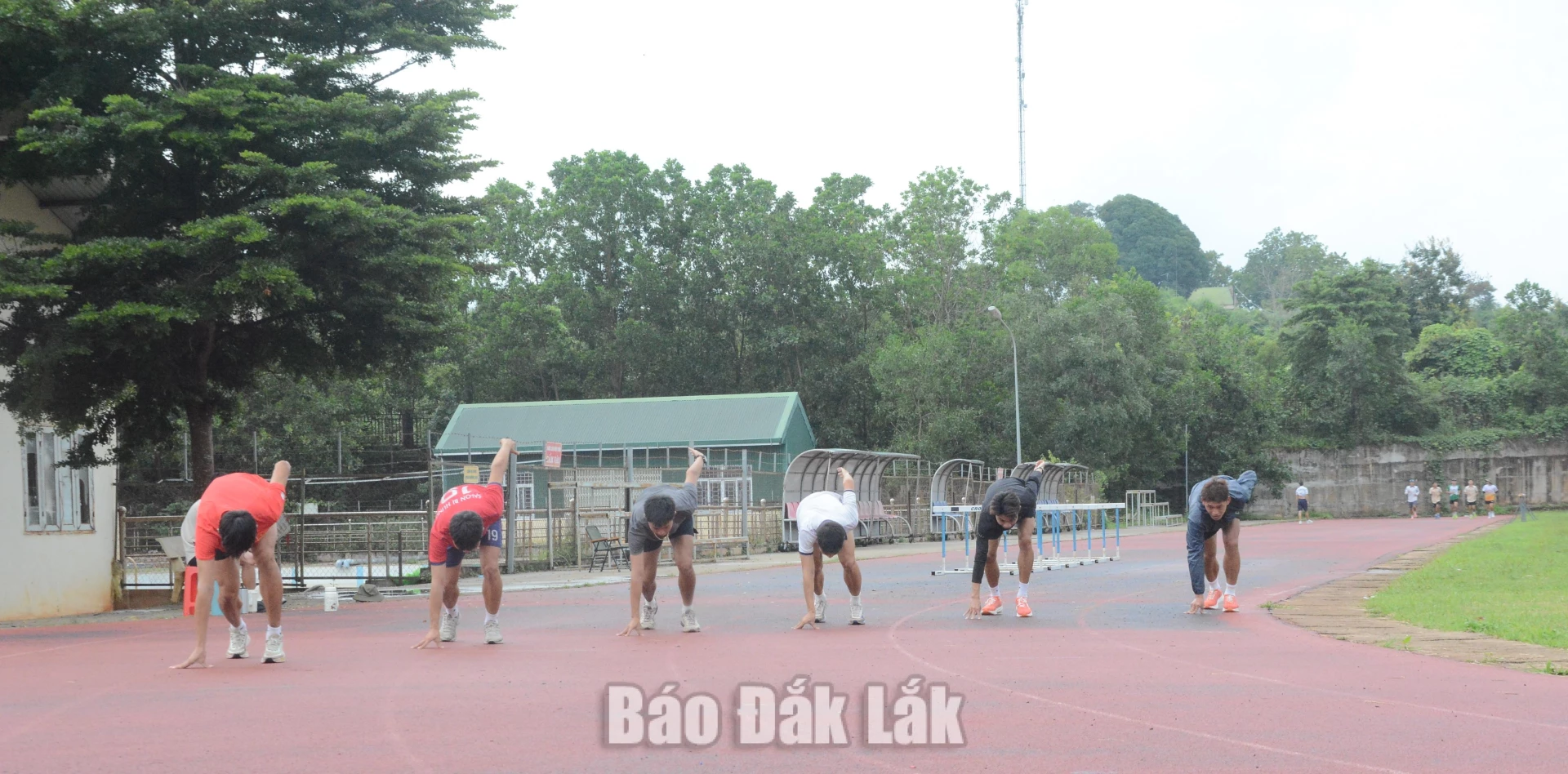 Đại hội Thể thao toàn quốc 2026 chính thức diễn ra từ ngày 14/11 1 Các vận động viên đội tuyển điền kinh tập luyện, sẵn sàng cho Đại hội.