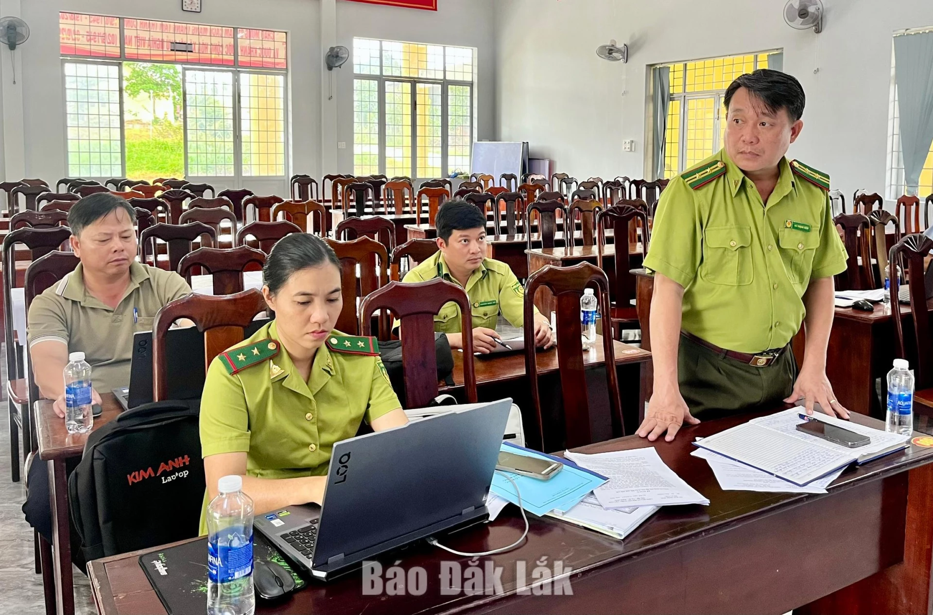 Ea Păl triển khai kiểm kê rừng năm 2026 1 Ông Vũ Trọng Hiếu - Hạt trưởng Hạt Kiểm lâm khu vực Ea Kar báo cáo tình hình