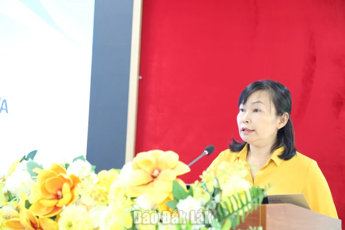 Nâng cao kỹ năng hỗ trợ pháp lý cho doanh nghiệp nhỏ và vừa 1 Phó Giám đốc Sở Tư pháp Lê Thị Thanh Thủy phát biểu tại hội nghị.