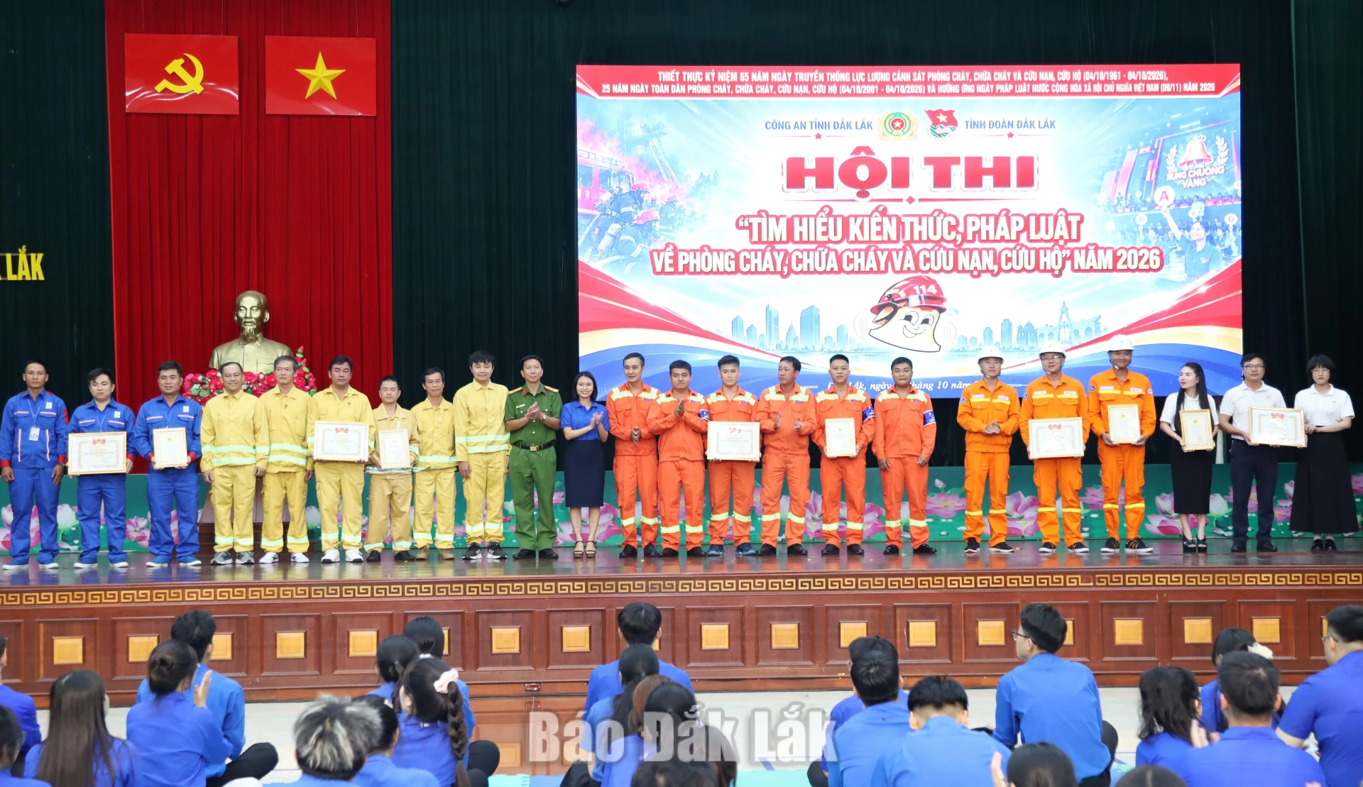 Sôi nổi Hội thi tìm hiểu pháp luật về PCCC và CNCH 5 Các đội thi nhật giải.