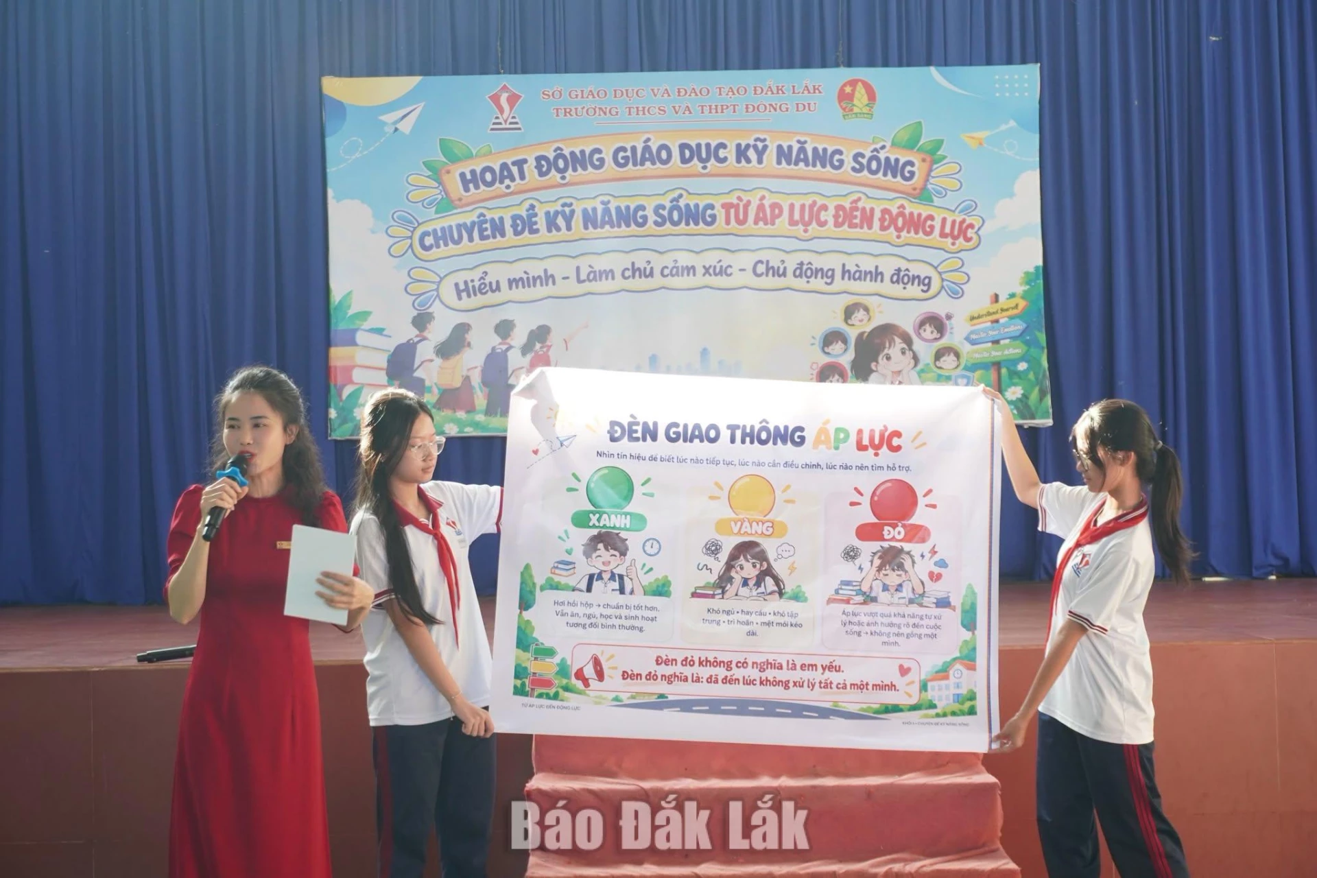 Chú trọng chăm sóc sức khỏe tinh thần học đường 1 Học sinh Trường THCS và THPT Đông Du (phường Tân An) tham gia chuyên đề kỹ năng sống Từ áp lực đến động lực.