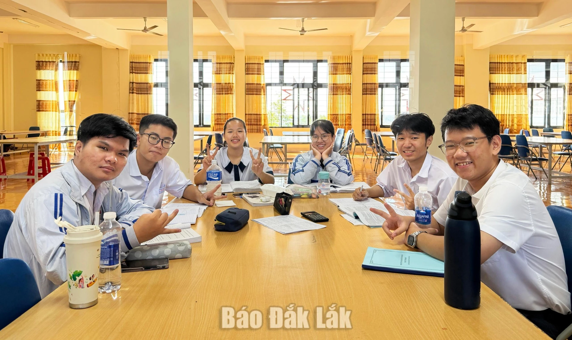 Đắk Lắk bồi dưỡng 220 học sinh dự thi học sinh giỏi quốc gia 1 Buổi học nhóm của học sinh tham gia kỳ bồi dưỡng