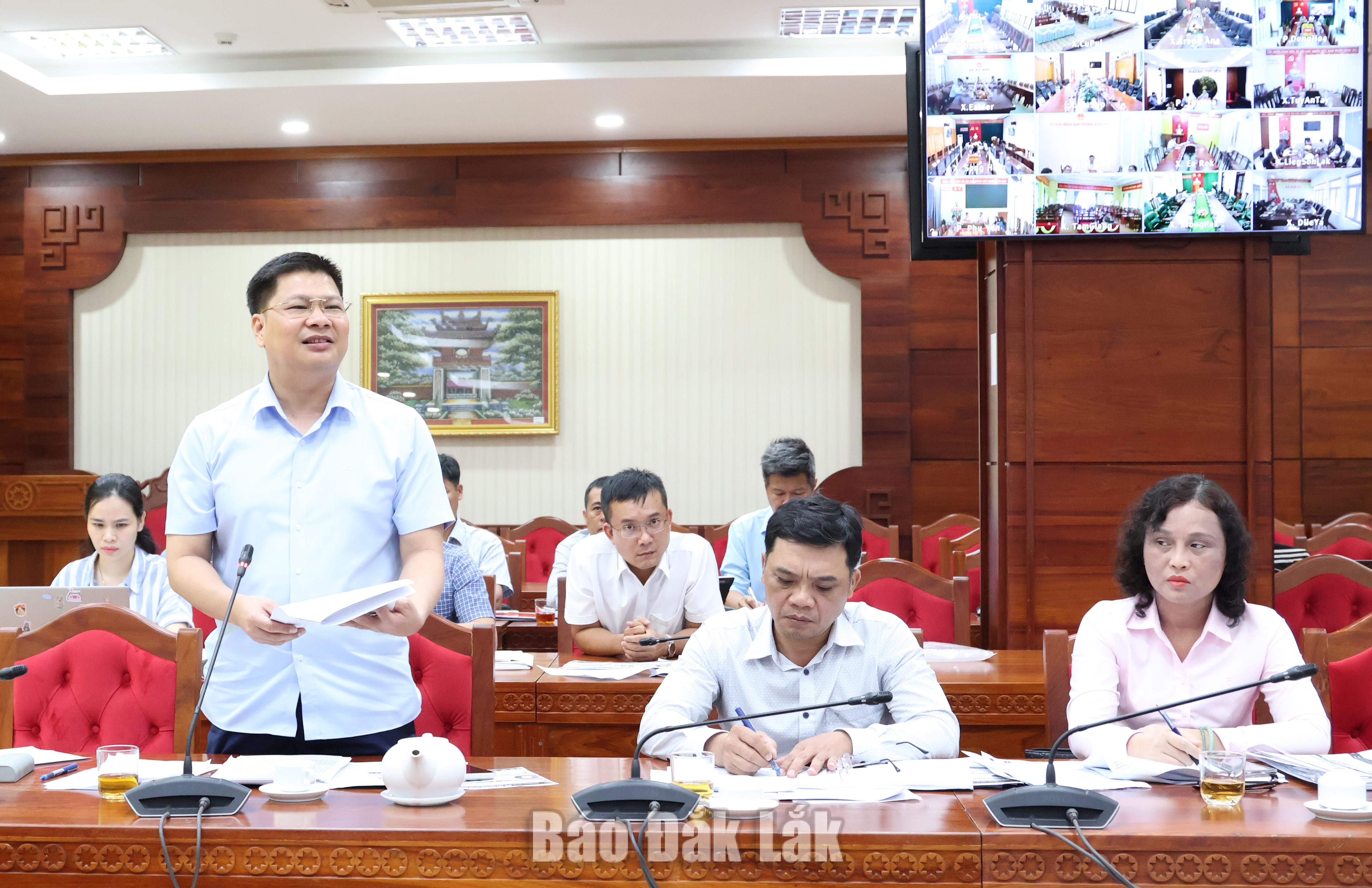 Khẩn trương xử lý nhà, đất dôi dư và đẩy mạnh tăng thu tiền sử dụng đất 2 Giám đốc Sở Tài chính Cao Đình Huy thông tin về tình hình thu tiền sử dụng đất.