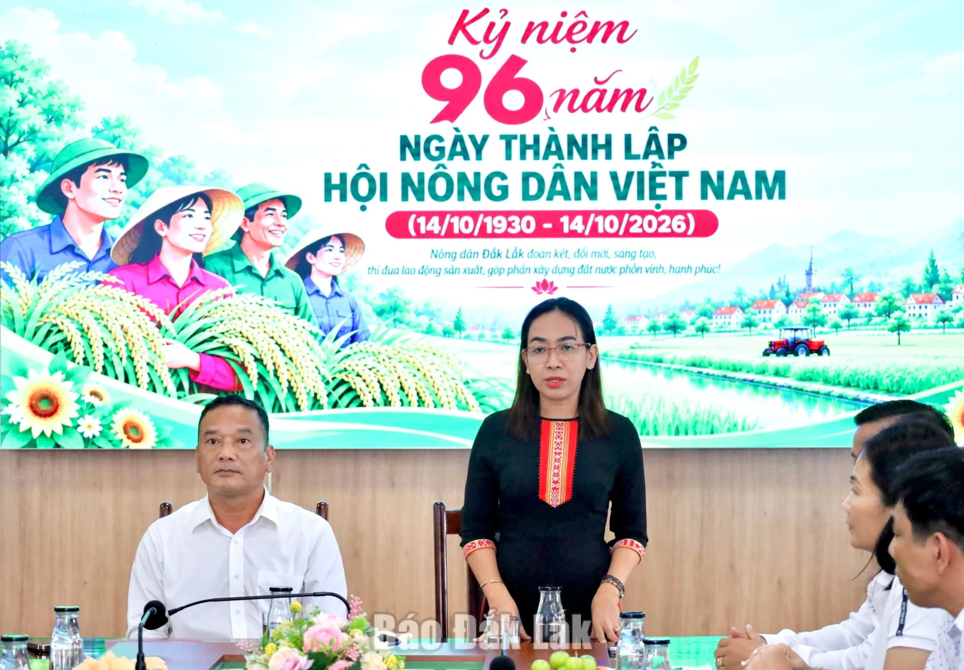 Thường trực Tỉnh ủy thăm, chúc mừng Hội Nông dân tỉnh 4 Đồng chí H Giang Niê, Tỉnh ủy viên, Phó Chủ tịch Ủy ban MTTQ Việt Nam tỉnh, Chủ tịch Hội Nông dân tỉnh trân trọng cảm ơn sự quan tâm, động viên của lãnh đạo tỉnh đối với cán bộ, hội viên nông dân.