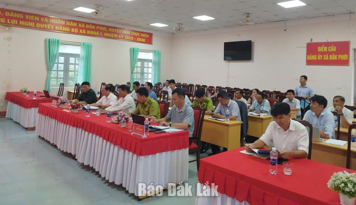 Xã Đắk Phơi tăng cường quản lý, bảo vệ rừng 1 Các đại biểu dự hội nghị.