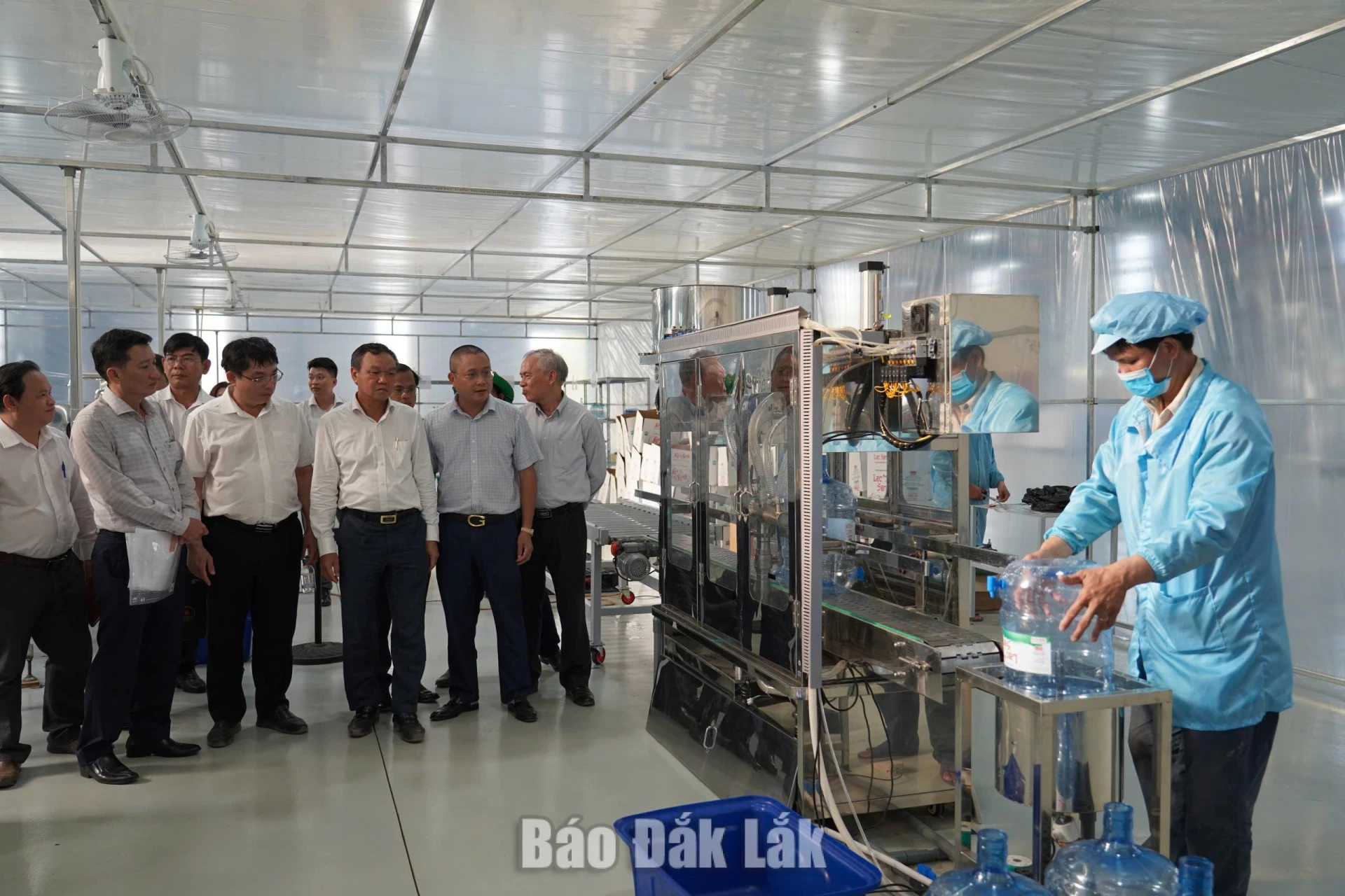 Phó Chủ tịch UBND tỉnh Đào Mỹ kiểm tra tiến độ các dự án công nghiệp 4 Phó Chủ tịch UBND tỉnh Đào Mỹ kiểm tra các dự án Nhà máy lắp ráp thiết bị điện của Công ty CP Công nghiệp Miền Trung và Nhà máy sản xuất nhựa, bao bì cao cấp của Công ty CP Pjaca Phú Yên.