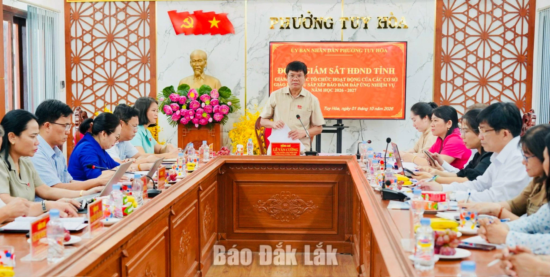 Trưởng ban Văn hóa – Xã hội HĐND tỉnh Lê Văn Cường phát biểu kết luận tại buổi giám sát.