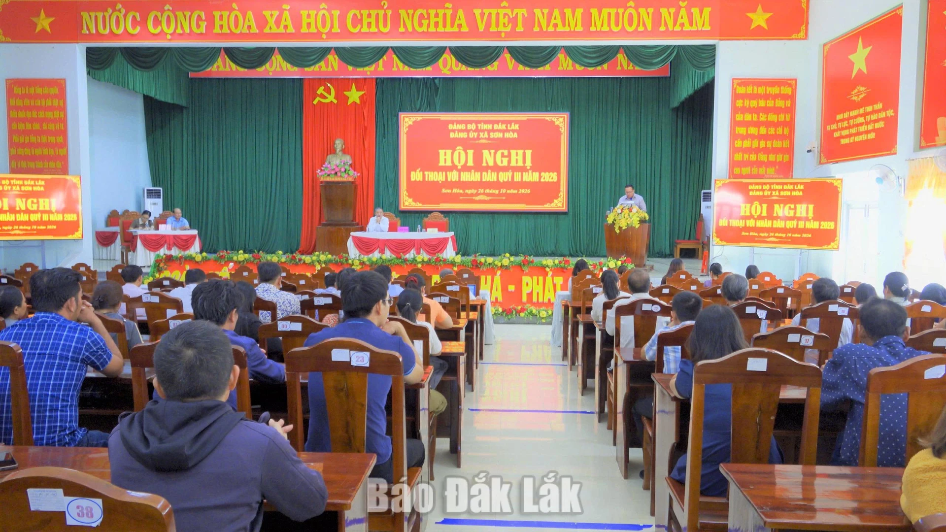 Quang cảnh hội nghị.