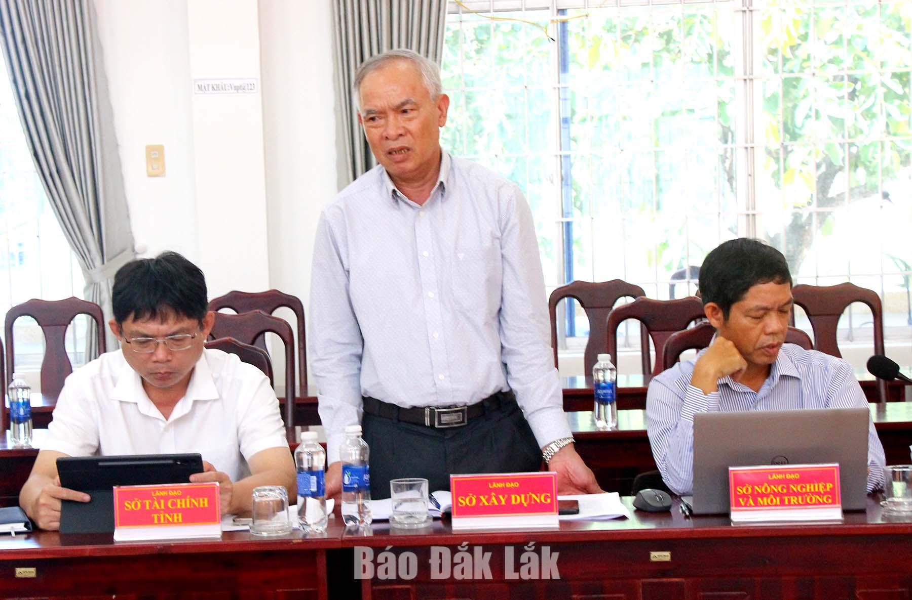 Gỡ vướng giải phóng mặt bằng, đẩy nhanh tiến độ các dự án 3 Phó Giám đốc Sở Xây dựng Nguyễn Tấn Chân phát biểu tại buổi làm việc.