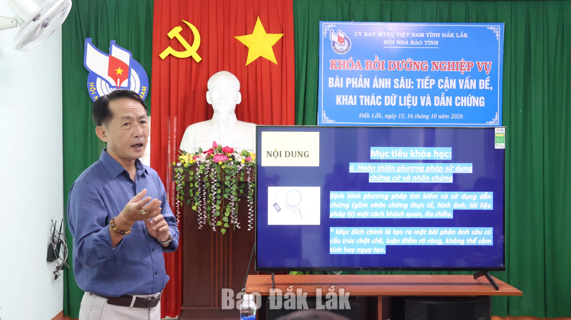 Bồi dưỡng nghiệp vụ cho phóng viên, biên tập viên các cơ quan báo chí 2 Nhà báo - Đạo diễn Nguyễn Thanh Tùng chia sẻ về thông tin khóa học